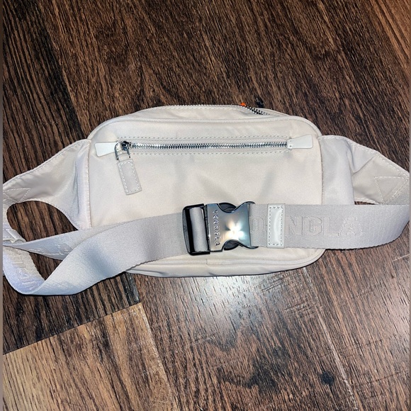 YoungLA Belt Bag - Picture 2 of 3